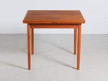 Load image into Gallery viewer, Danish Mid Century extending teak dining table by AM Mobler
