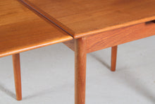 Load image into Gallery viewer, Danish Mid Century extending teak dining table by AM Mobler
