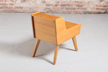 Load image into Gallery viewer, Mid Century G-plan Brandon oak telephone table.
