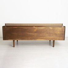 Load image into Gallery viewer, Midcentury Danish Oak &amp; Teak Model GE6 Sofabed by Hans J Wegner for Getama c.1950
