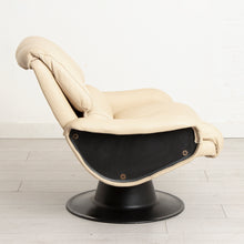 Load image into Gallery viewer, Midcentury &#39;Saturnus&#39; Swivel Armchair in Leather by Yrjö Kukkapuro for Haimi, Finland c.1960
